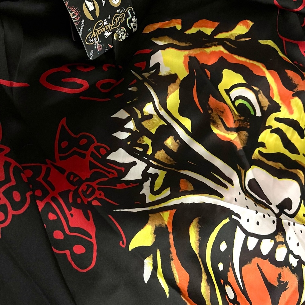NWT Don Ed Hardy 4 WAY Graphic Tiger Scarf